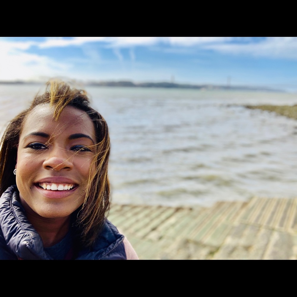 Meet your Posher, Alicia